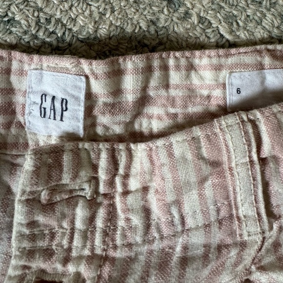 Gap Pink Linen Shorts - Picture 2 of 3